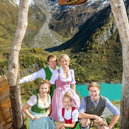 Шале Fuerthermoar Hideaways