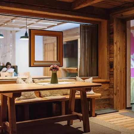 Шале Fuerthermoar Hideaways